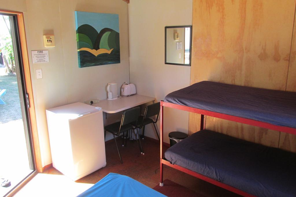 Fernwood Holiday Park Motueka Room photo